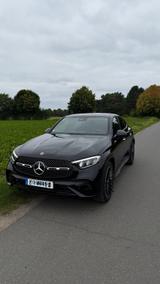 Mercedes-Benz 4M Coupé AMG+360°+PANO+BURMESTER+KEYL+MEMORY - Mercedes-Benz GLC 200 mit Benzin-Antrieb: Coupe, Panorama-Dach