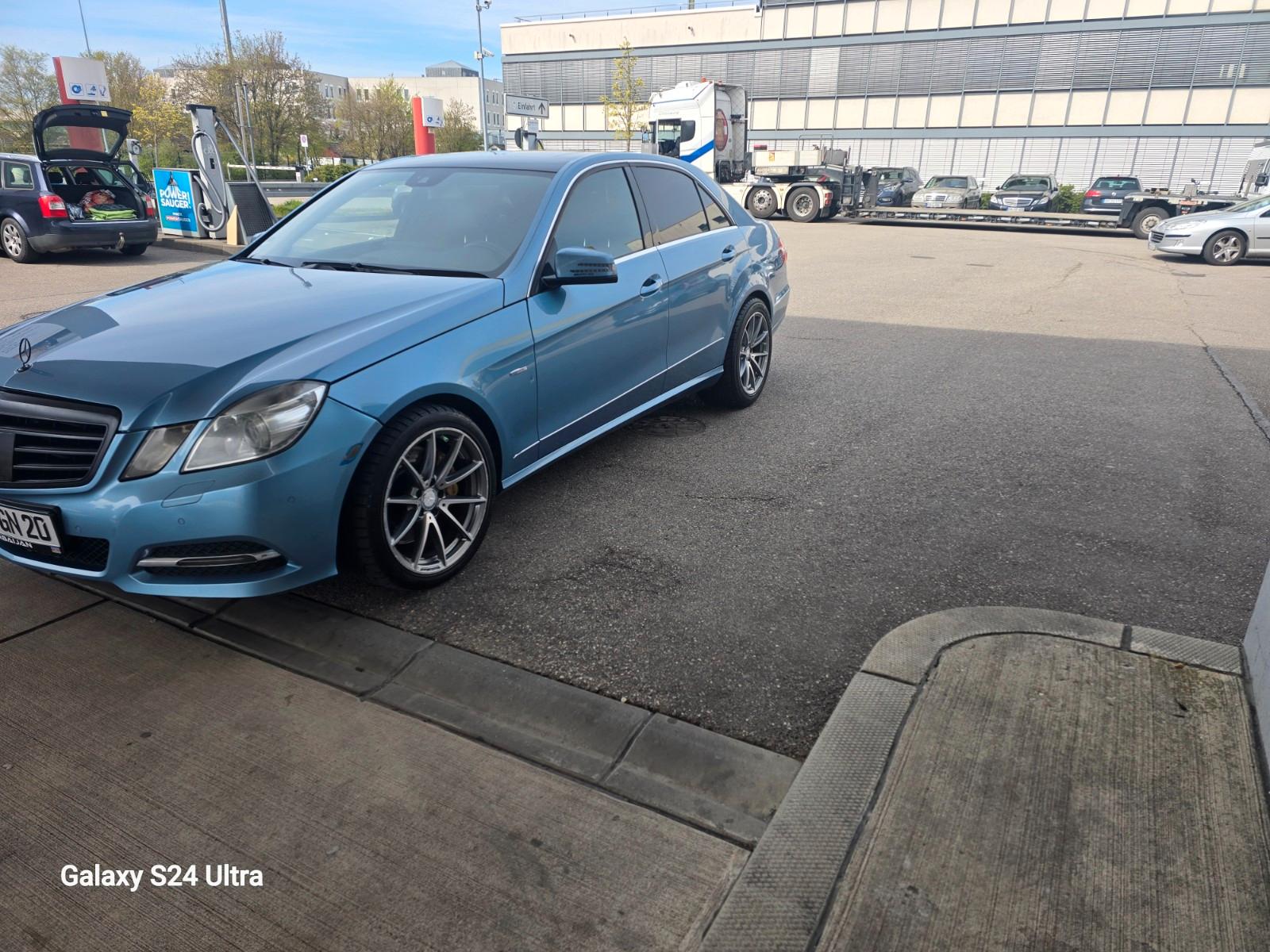 Mercedes-Benz E 350 E Limousine NEU MOTOR AMG