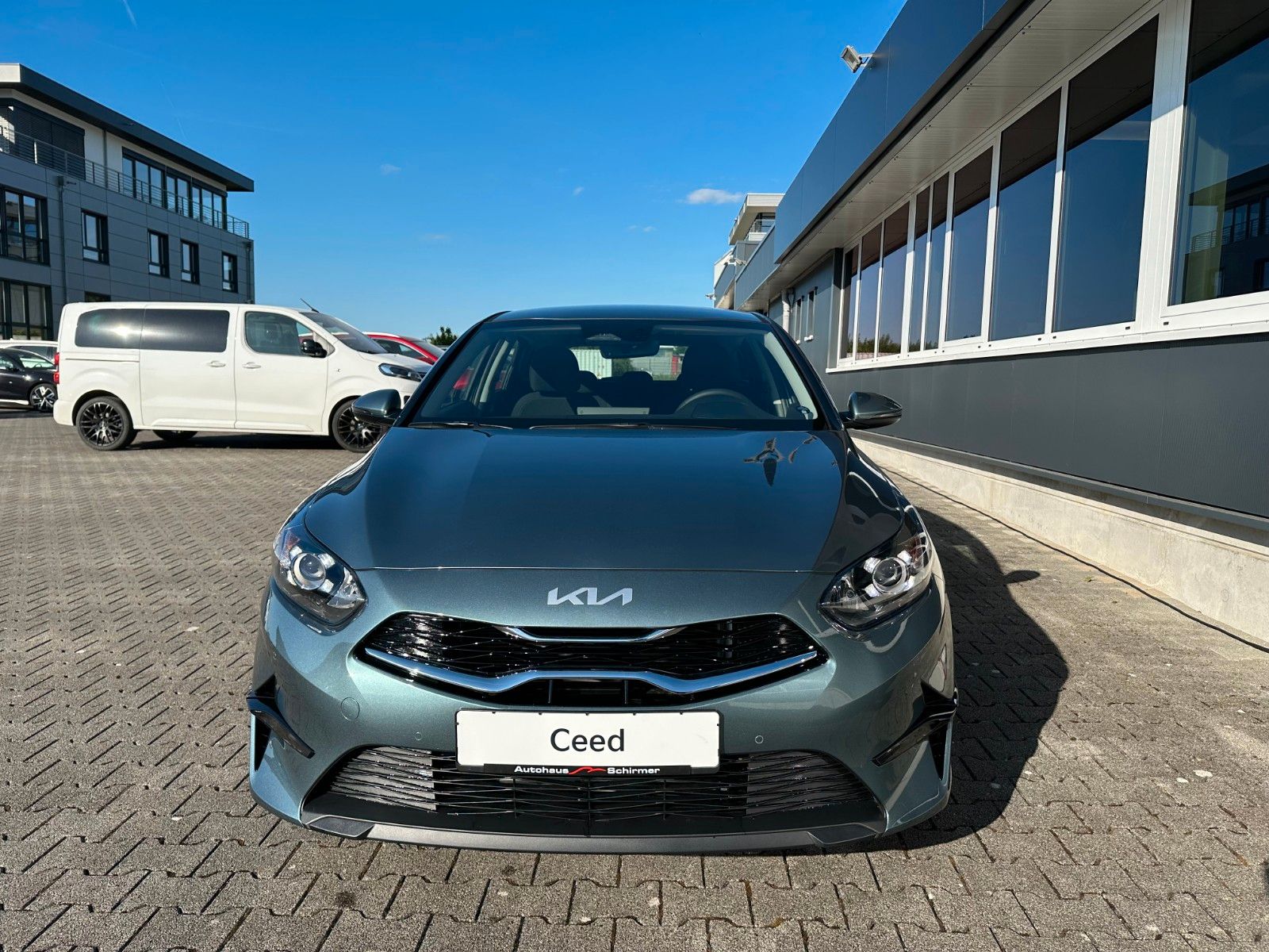 Fahrzeugabbildung Kia cee'd / Ceed 1.0 T-GDI Ultimate Edition MT