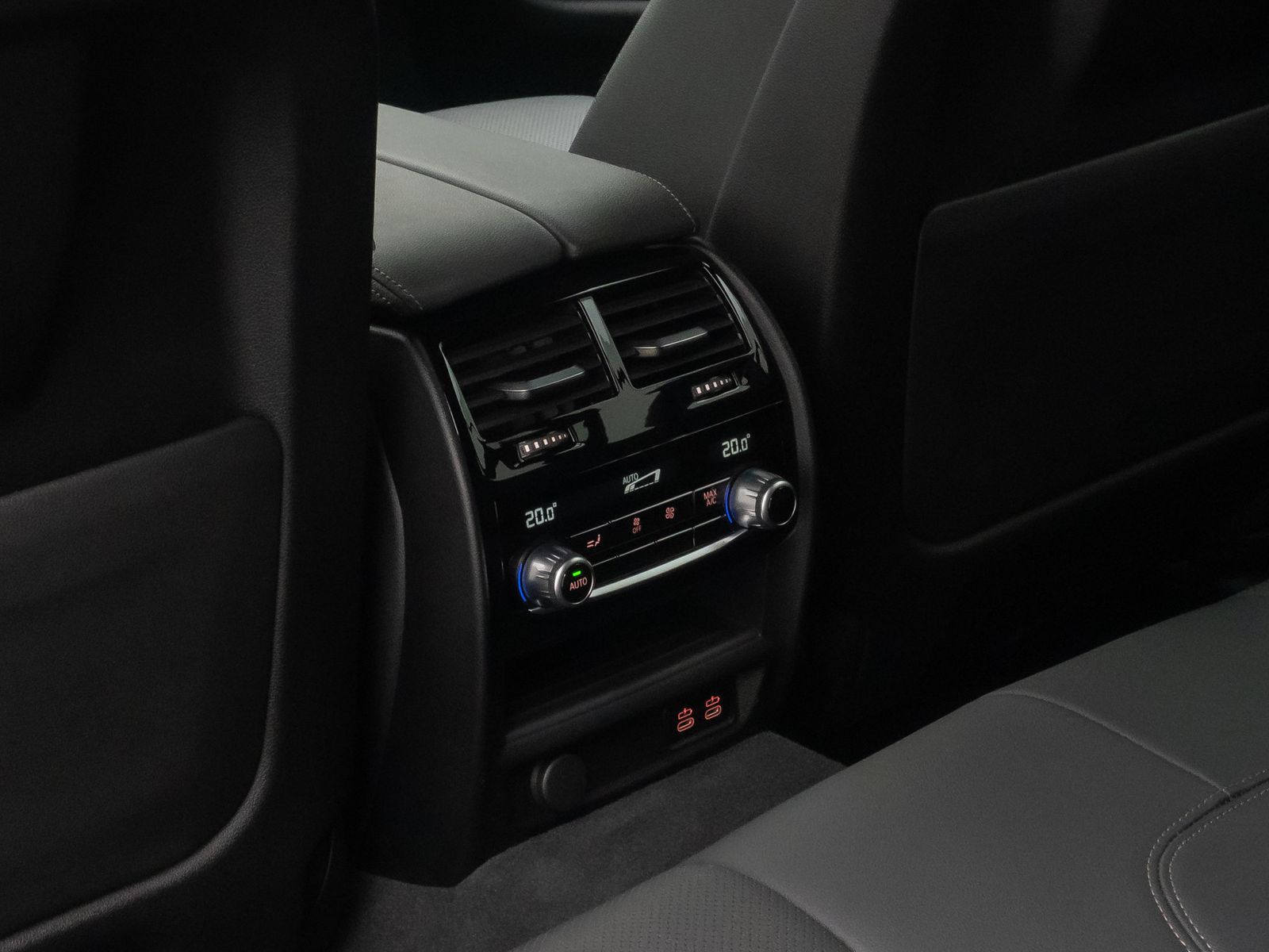 Fahrzeugabbildung BMW 520d Leder DAB Alarm H/K Kamera 4xKlima Sport