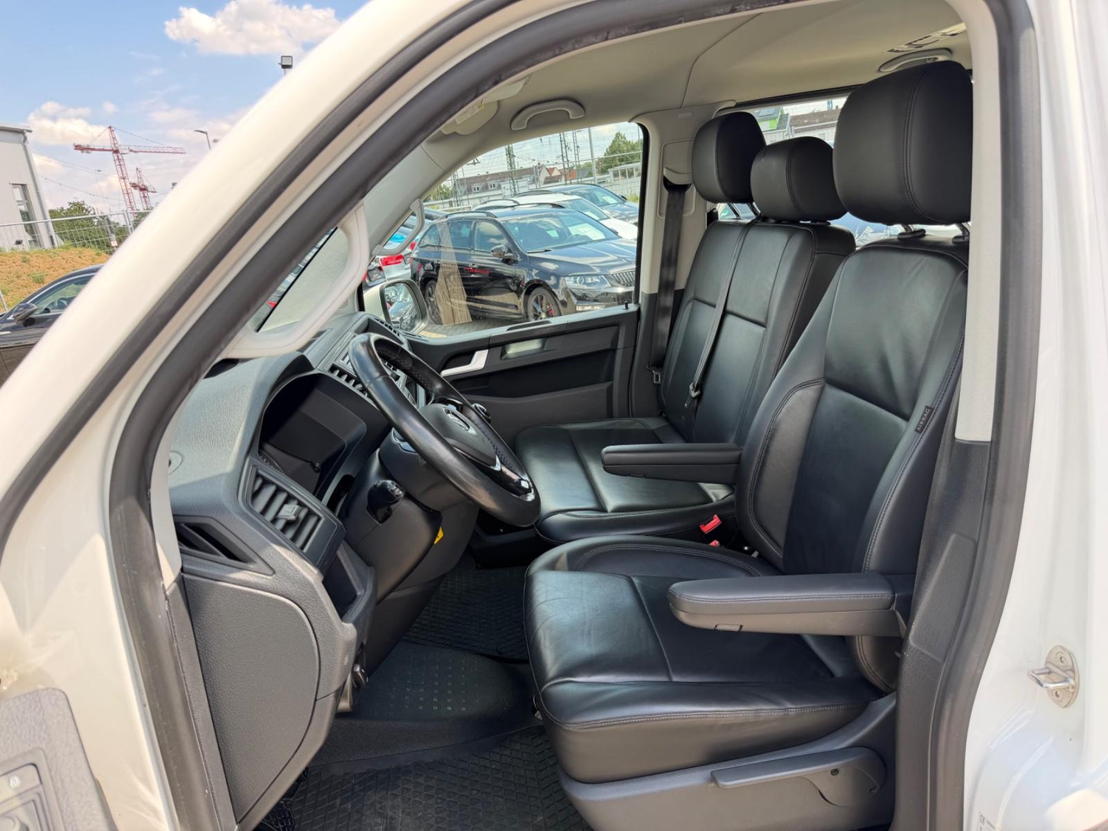Volkswagen Caravelle T6 2.0 TDI 150 ch Comfortline 9 Places / Cuir / Caméra