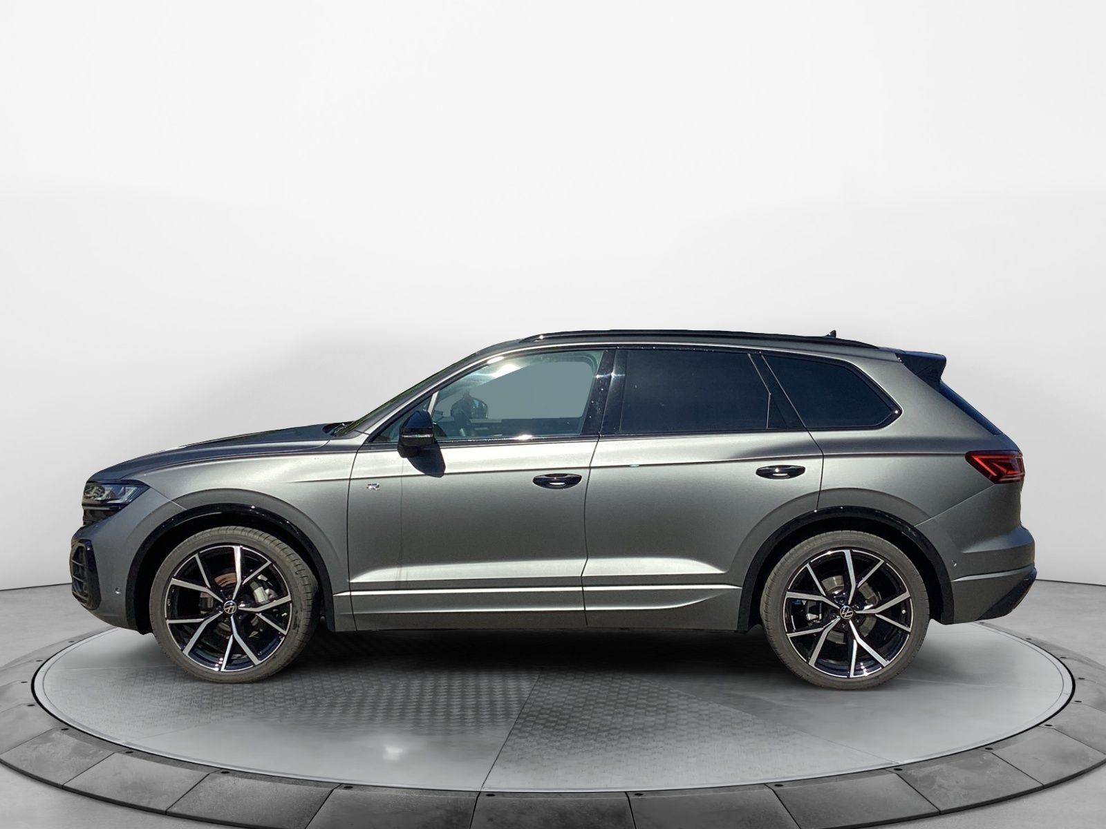 Volkswagen Touareg 3.0TDI R-Line Black Pano AHK Standheiz.  imagem 3