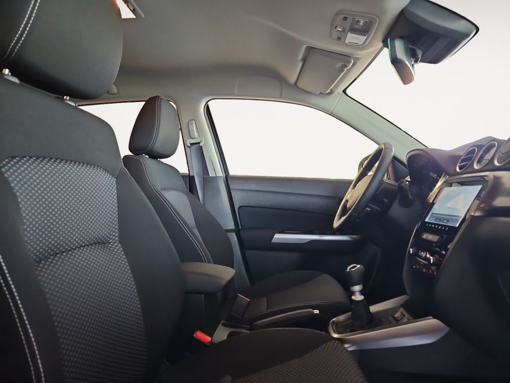 Fahrzeugabbildung Suzuki Vitara 1.4 Allrad Comfort, höher mit BFGoodrich
