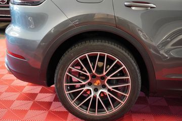 Porsche Cayenne - 6