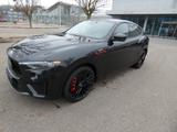 Maserati Levante Trofeo Q4 " Panodach, Luft, - Maserati Levante Trofeo mit Benzin-Antrieb