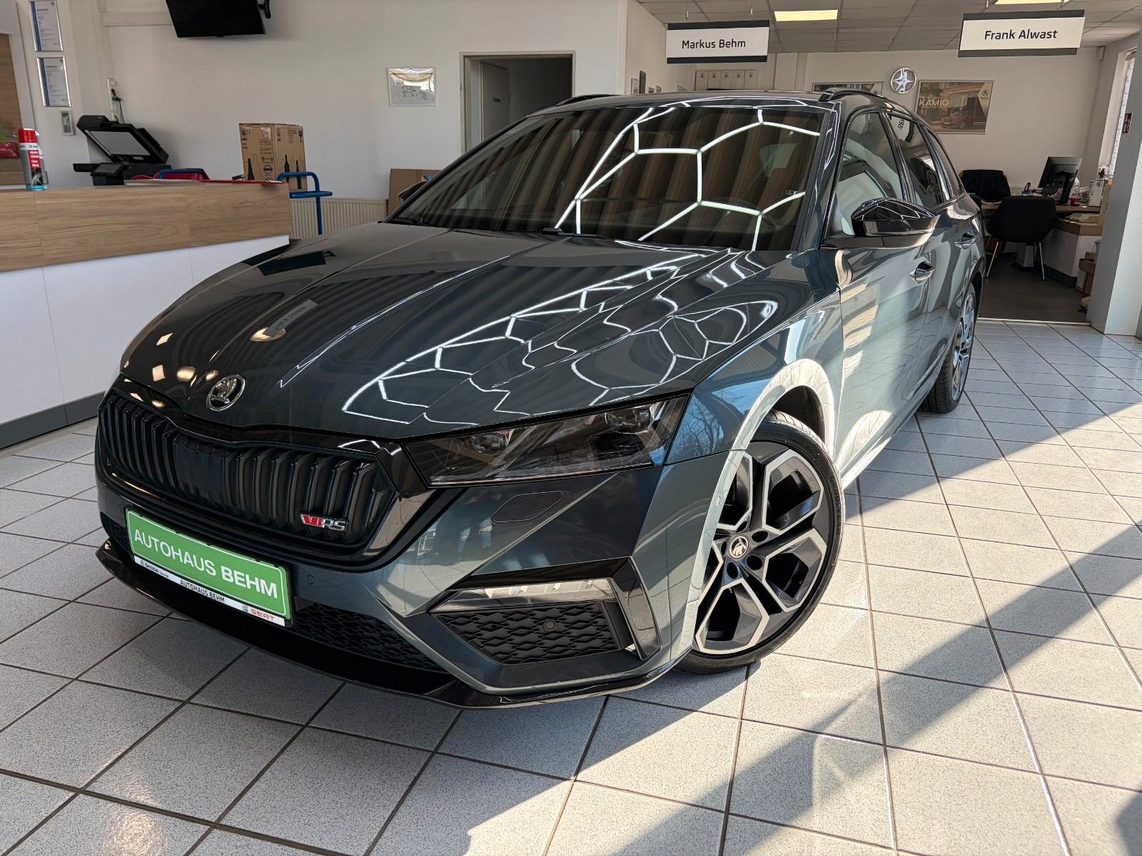 Skoda Octavia Combi RS Plus 2.0 TDI DSG/CAM/PANO/AHK