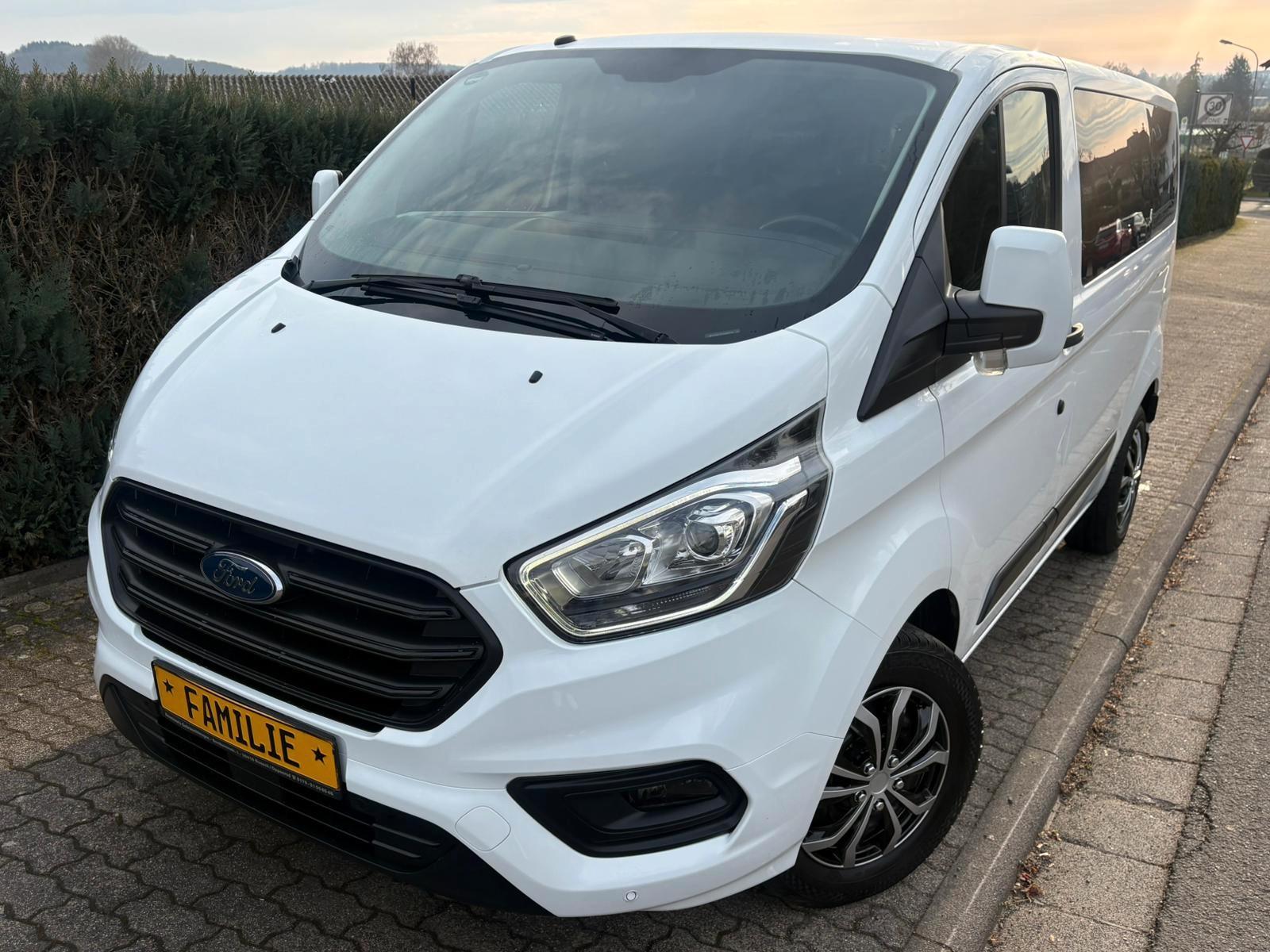 Ford Tourneo Custom*Titanium*8 Sitze*Hu&Insp.-NEU
