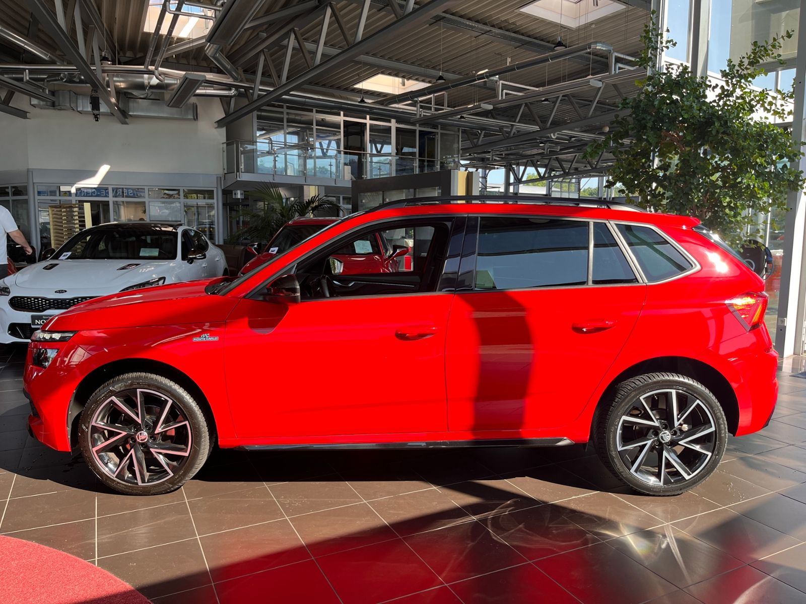 Fahrzeugabbildung SKODA KAMIQ  Monte Carlo PANO ACC KAM LED