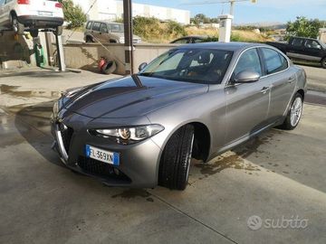 Alfa-Romeo Giulia - 2