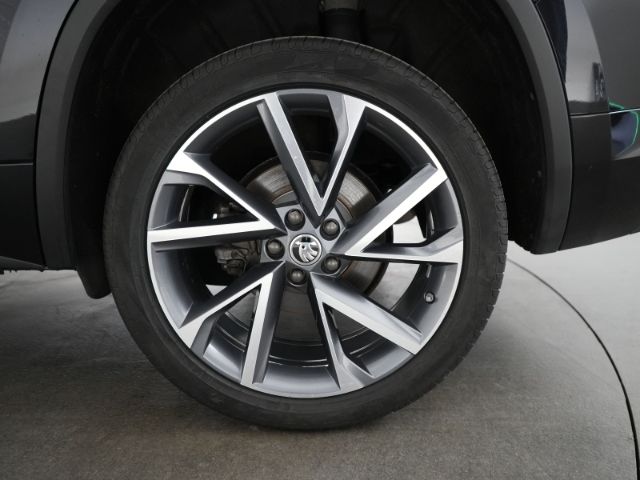Kodiaq SPORTLINE TDI DSG 4X4+AHK+NAVI+RÜCKFAHRKA