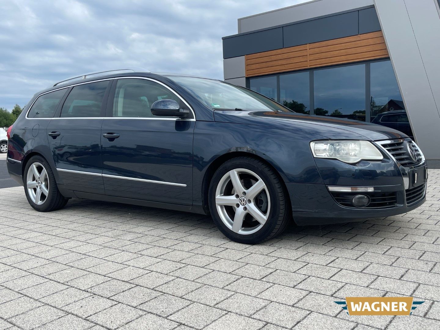 Fahrzeugabbildung Volkswagen Passat Variant Highline Lederausstattung