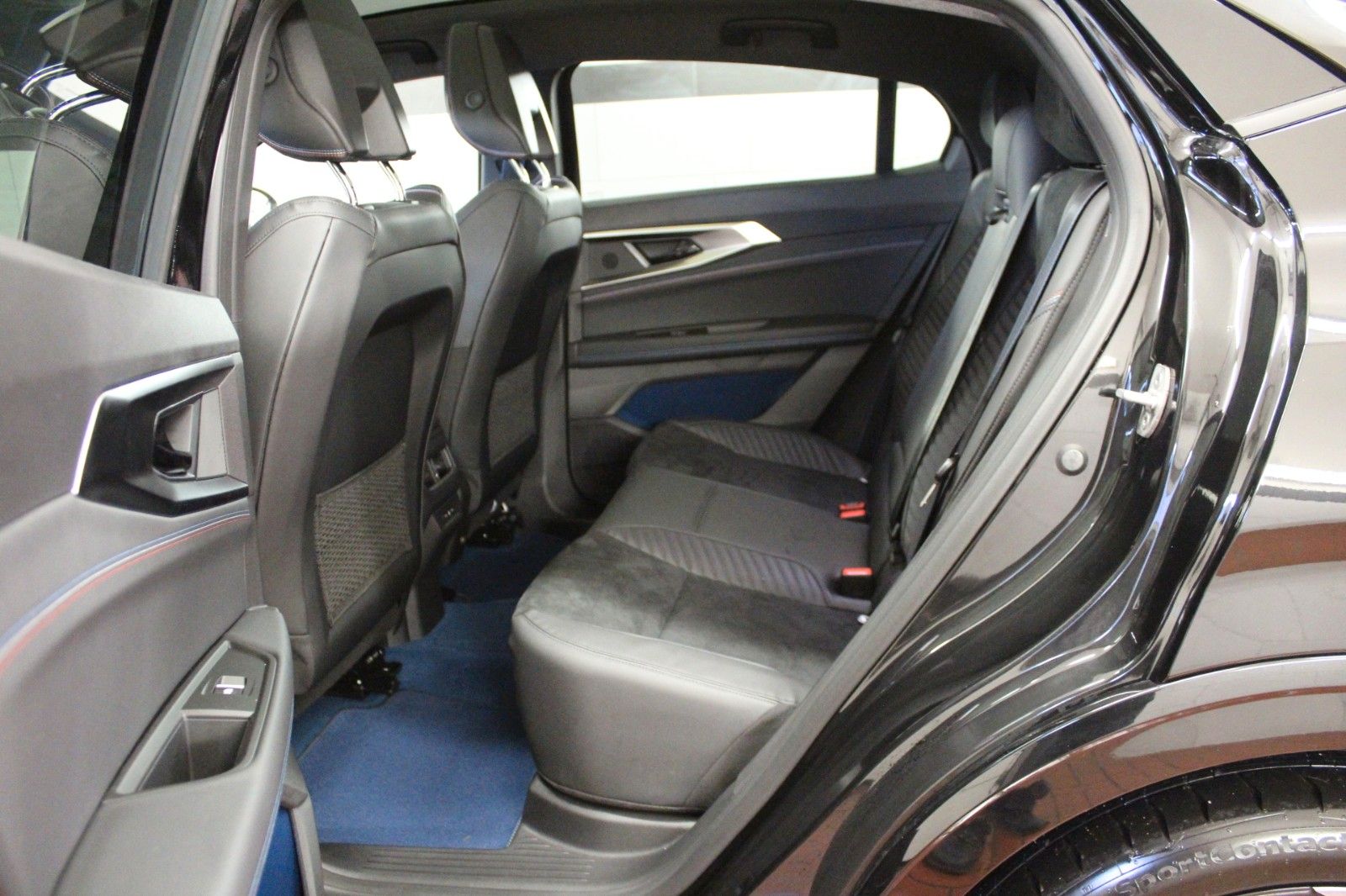 Fahrzeugabbildung Renault Rafale Hybrid E-Tech 4x4 300 PHEV Atelier Alpine