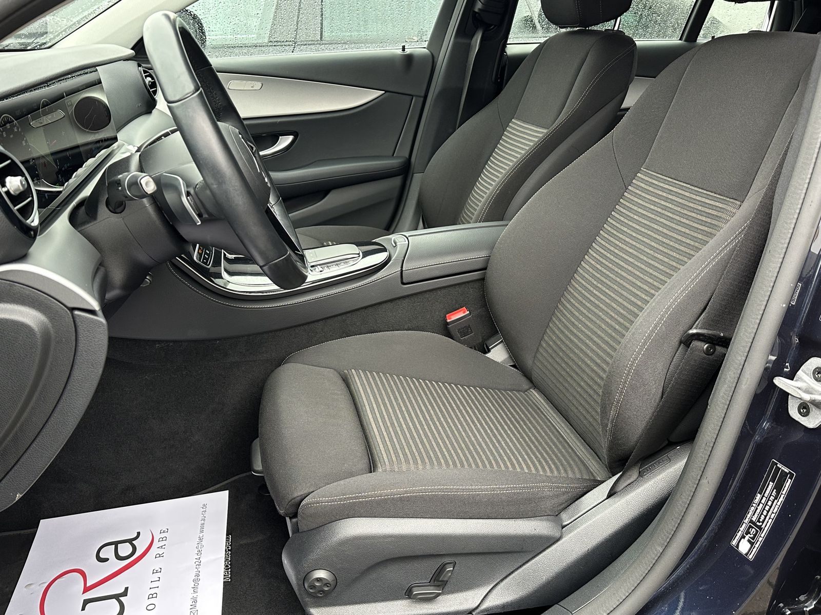 Fahrzeugabbildung Mercedes-Benz E 220d T Avantgarde NAV+LED+KAM+ACC+WIDE+CARPLAY