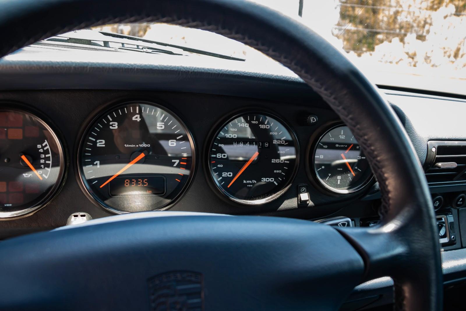 Porsche 993 Carrera Cabriolet