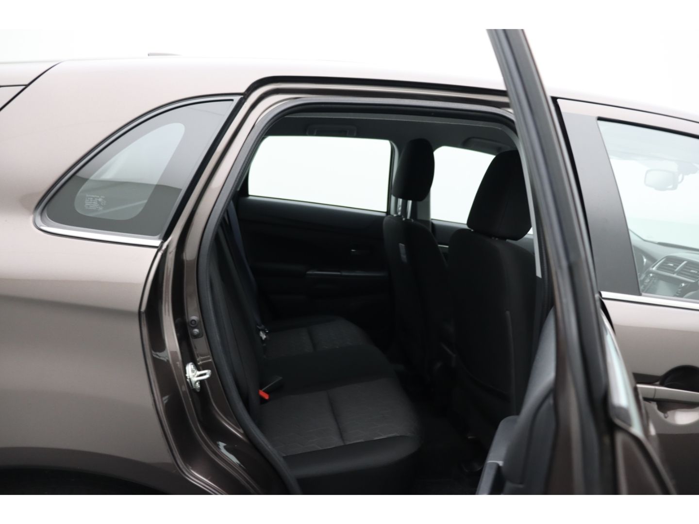 Fahrzeugabbildung Mitsubishi ASX 2.0 Intro Edition 2WD SHZ Klimaautomatik