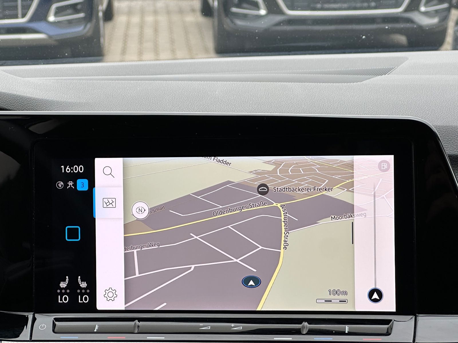 Fahrzeugabbildung Volkswagen Golf 1.5 TSI MOVE NAV+LED+GJR+ACC+SHZ+WIRELESS