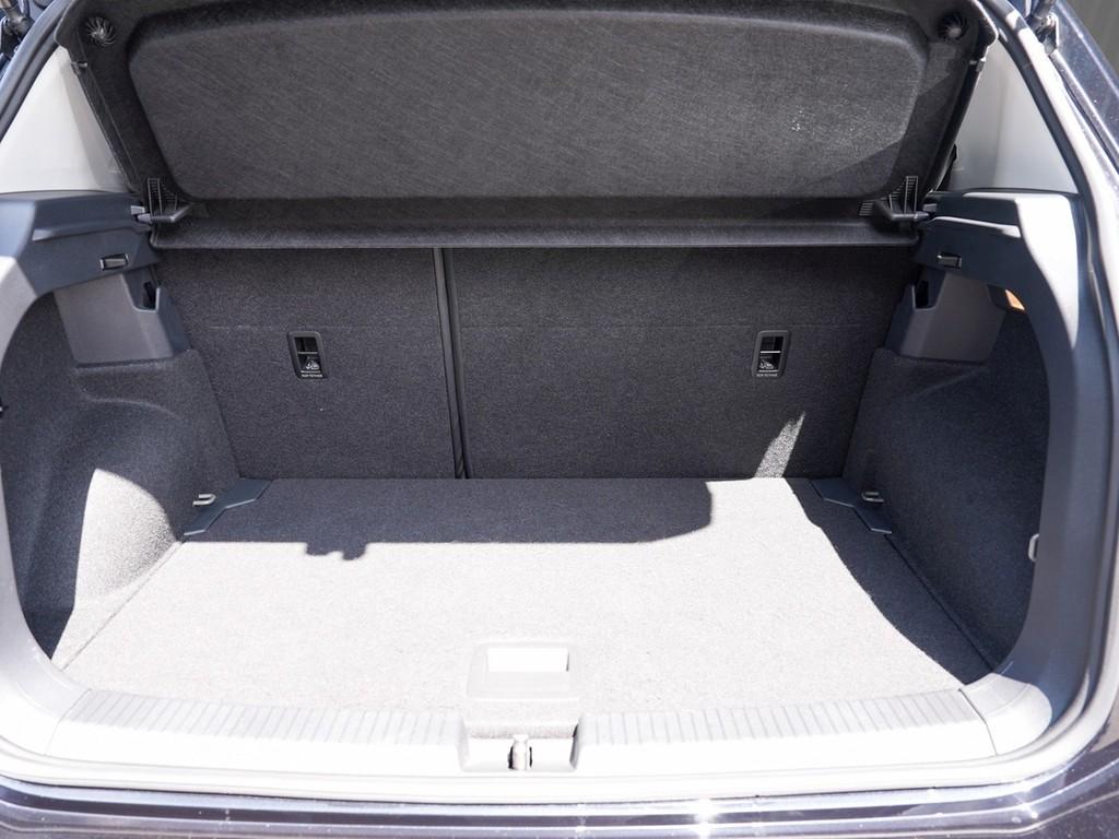 Volkswagen T-Cross 1,0 TSI Style,AHK,LED,Navi,ALU 18" Kamer, миниатюра 6