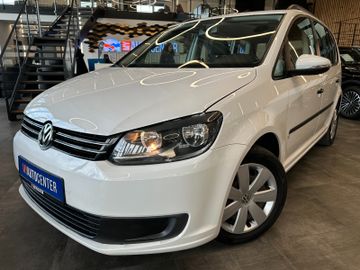 MYAUTOCENTER – Gebraucht- und Jahreswagen mit Werkstattservice in Pfaffenhofen Volkswagen Touran *7-SITZER*TÜV 827*2-ZONEN*PDC*DACHRELING