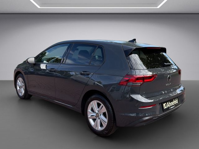 Golf VIII 1.0 eTSI Life DSG NAVI ACC STANDHZ LED