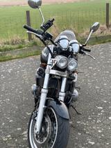 Kawasaki Zephyr 1100 - KAWASAKI 1100 ZEPHYR