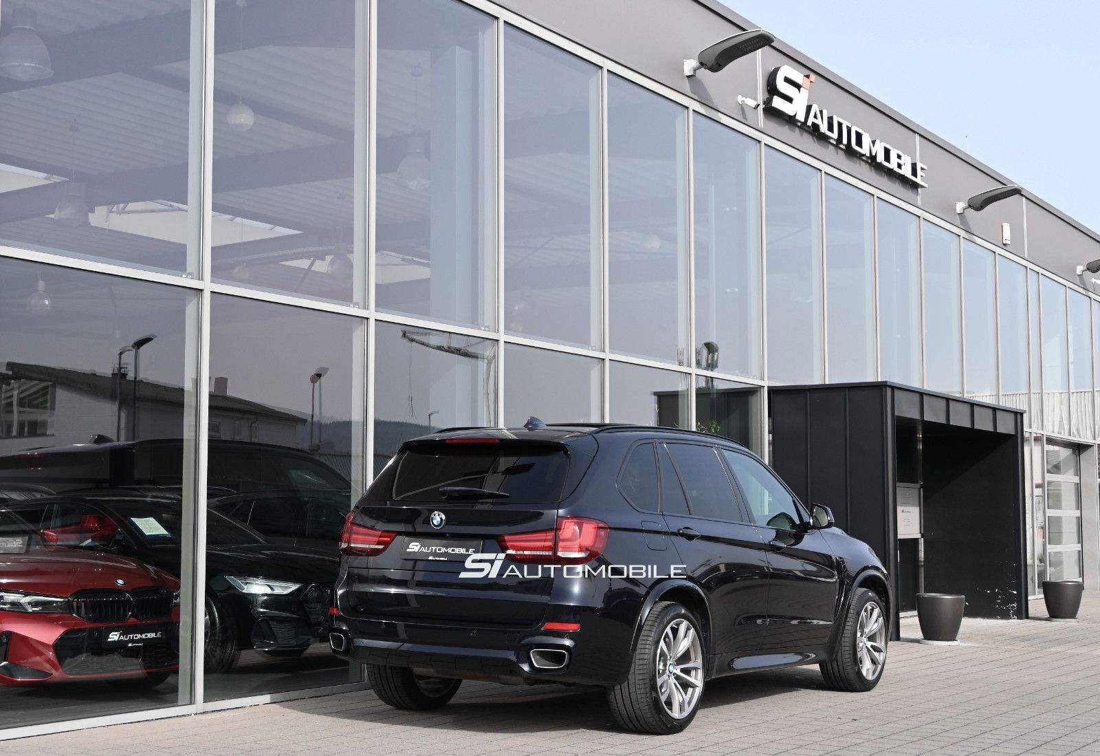 Fahrzeugabbildung BMW X5 xDrive30d M-Sport °ACC°AHK°STANDHEIZ°PANO°HUD