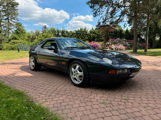 Porsche 928 GT