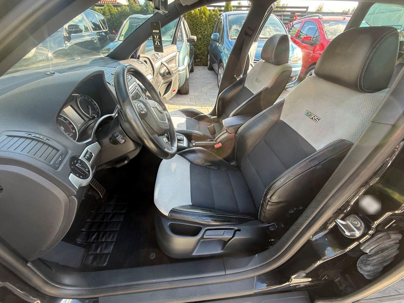 Skoda Octavia 2011 — photo 15