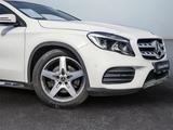 Mercedes-Benz GLA 250 AMG KOM AMG PANO PDC SHD SHZ - weiße Mercedes-Benz GLA 250