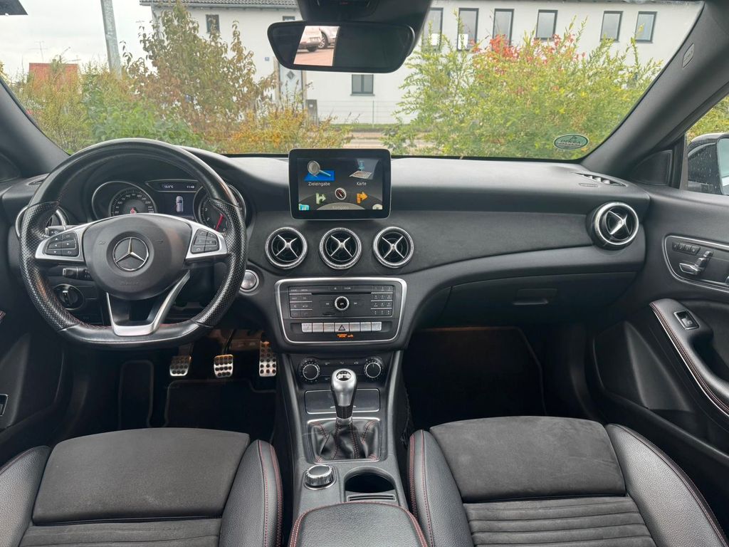 MERCEDES-BENZ CLA 250 14