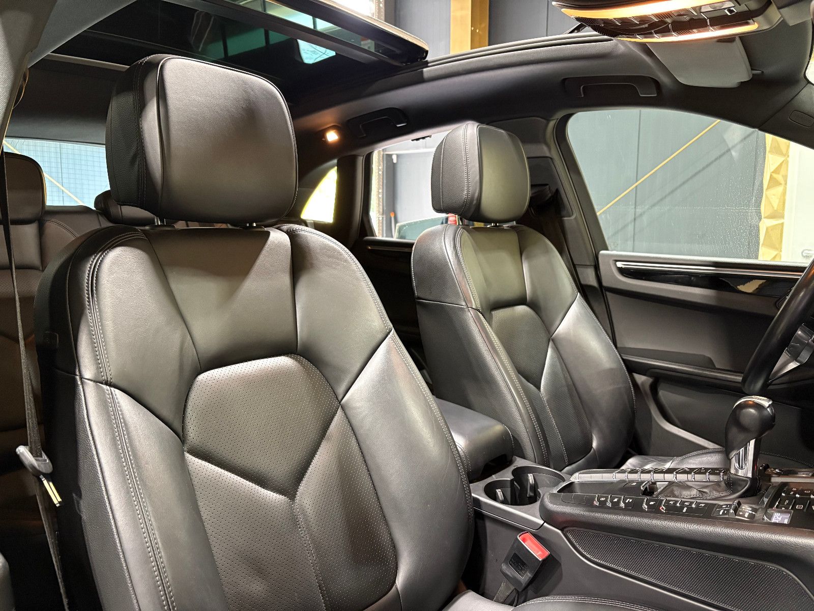 Fahrzeugabbildung Porsche Macan S Diesel/PANO/APPLE/NAVI/PDC/TEMPOMAT/SHZ