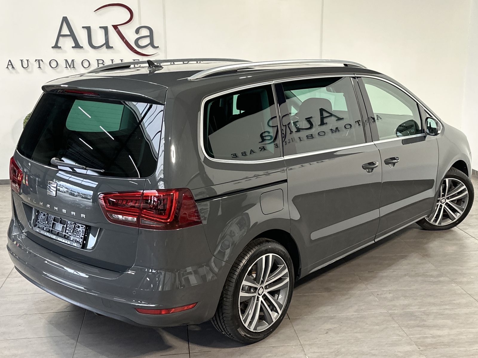 Fahrzeugabbildung SEAT Alhambra 1.4 TSI DSG FR 7Sitzer NAV+XEN+KAM+PANO