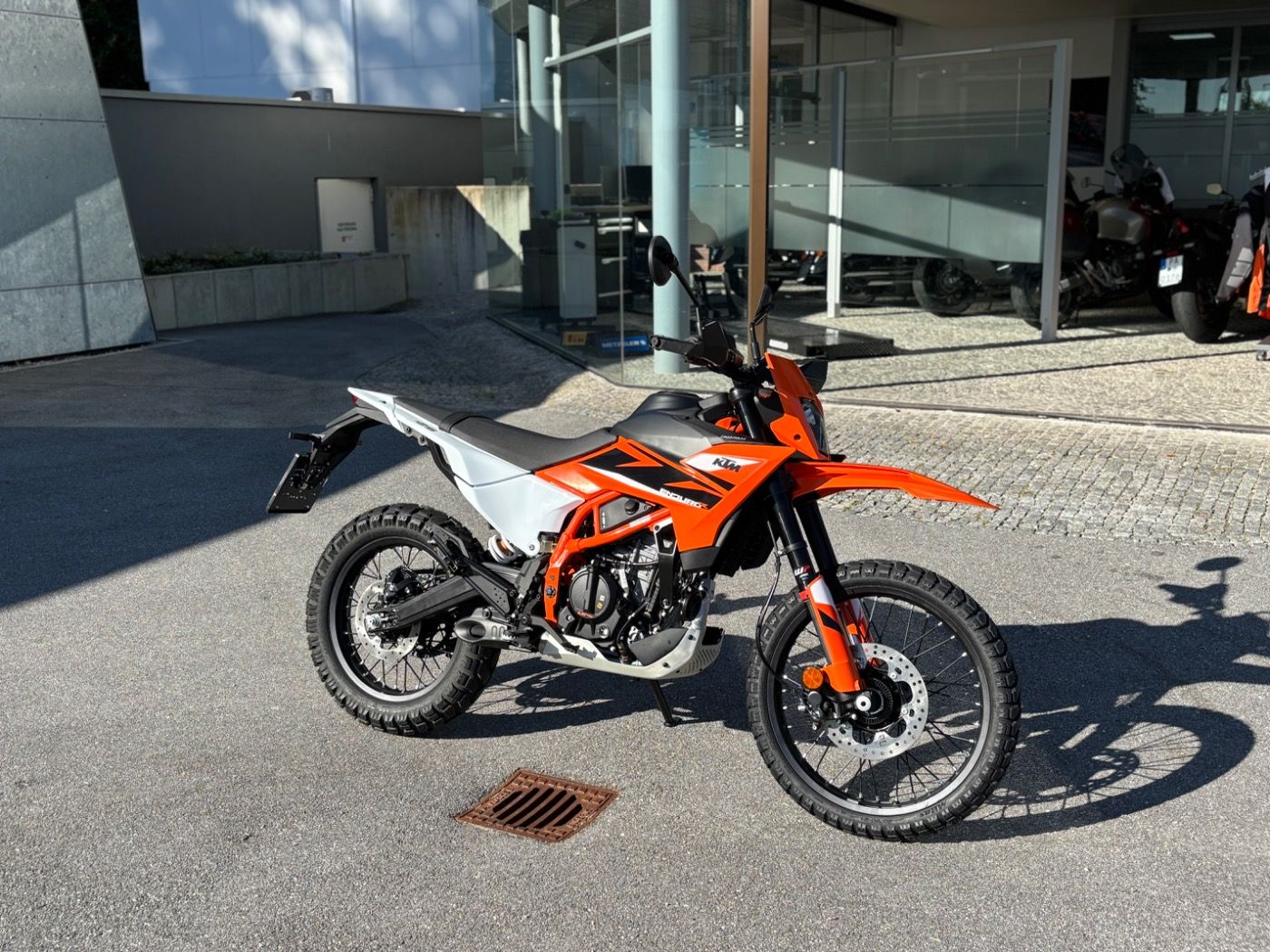 Fahrzeugabbildung KTM 125 Enduro R