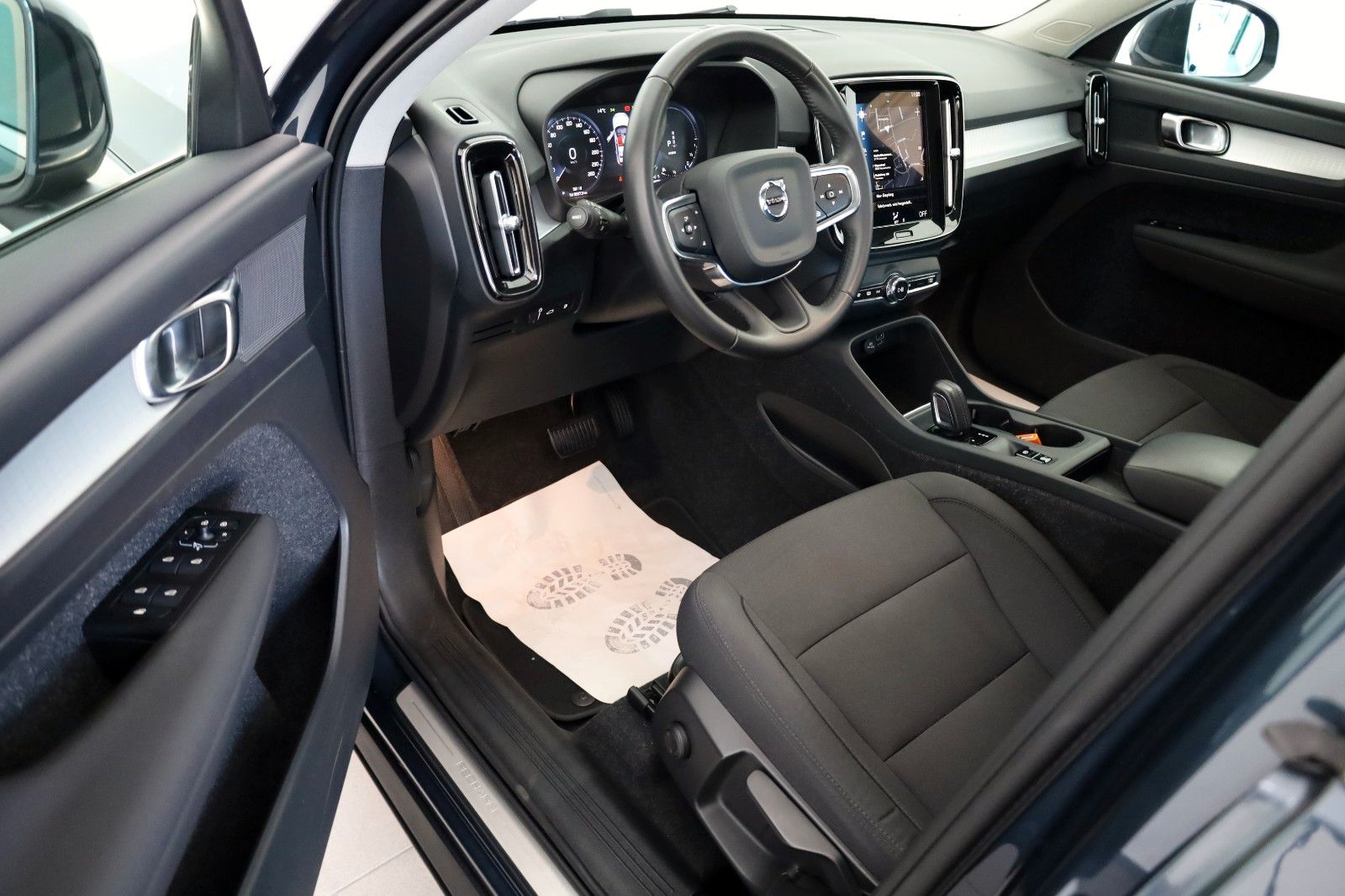 Fahrzeugabbildung Volvo XC40 Inscription Expr. Recharge Navi,LED,Apple C