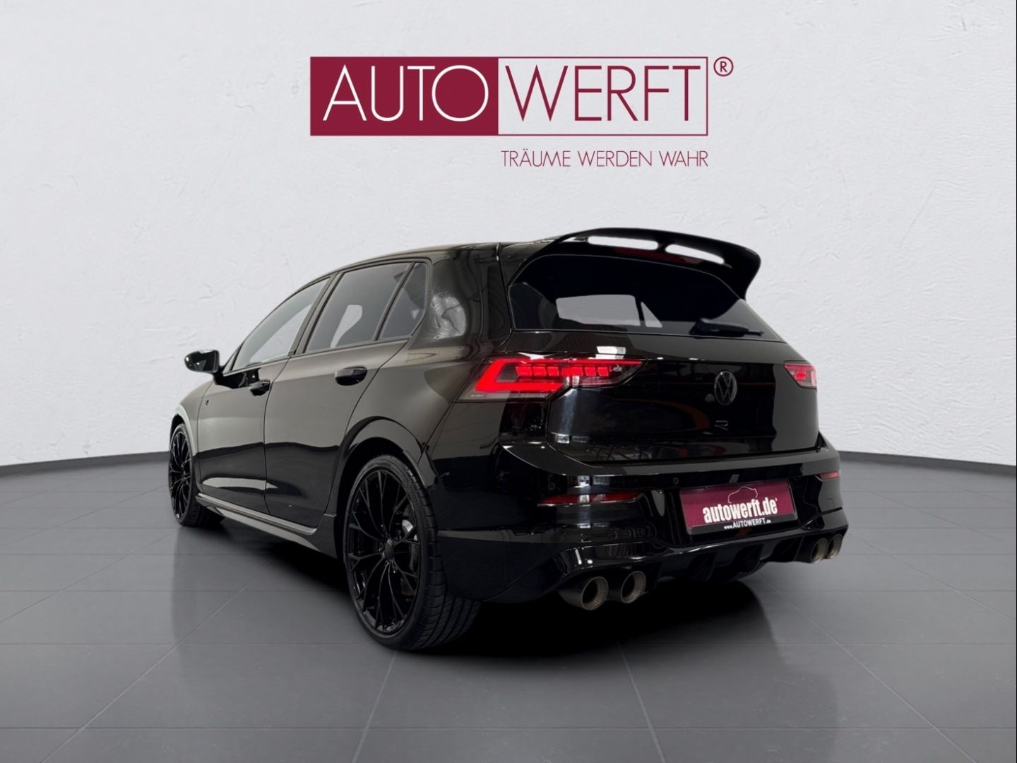 Volkswagen Golf R 4M FACELIFT AKRAPOVIC BLACK LEDER HEAD 36 foto 4
