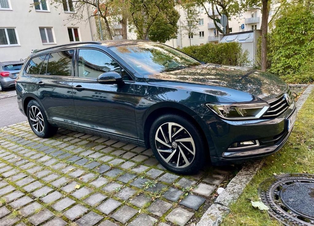 Image of Volkswagen Passat Variant