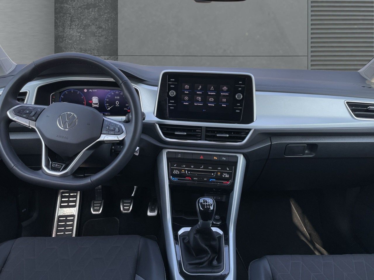 Volkswagen T-Roc - Bild 11