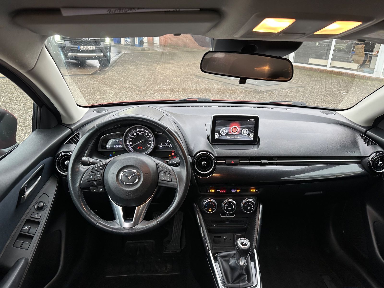 Fahrzeugabbildung Mazda 2 1.5 SKYACTIV-G 90 Nakama GRA/Sitzhzg/Einparkh