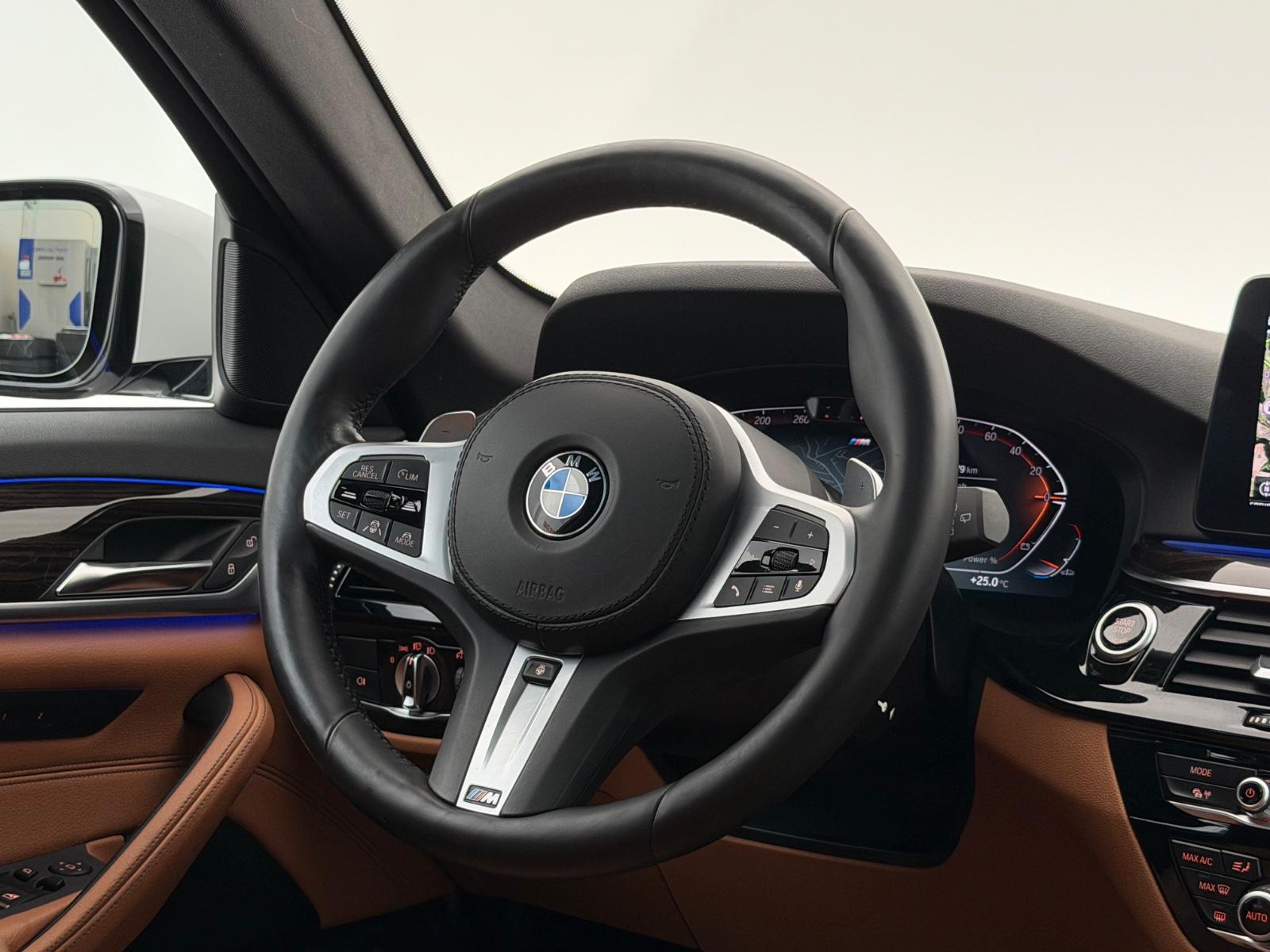 BMW 530d *M SPORT*SHADOW-LASER-PANO-360°-HUD-ACC-LHZ