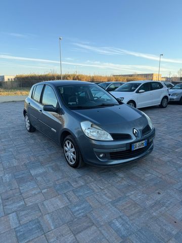 Renault Clio 1.2 ok neopatentati