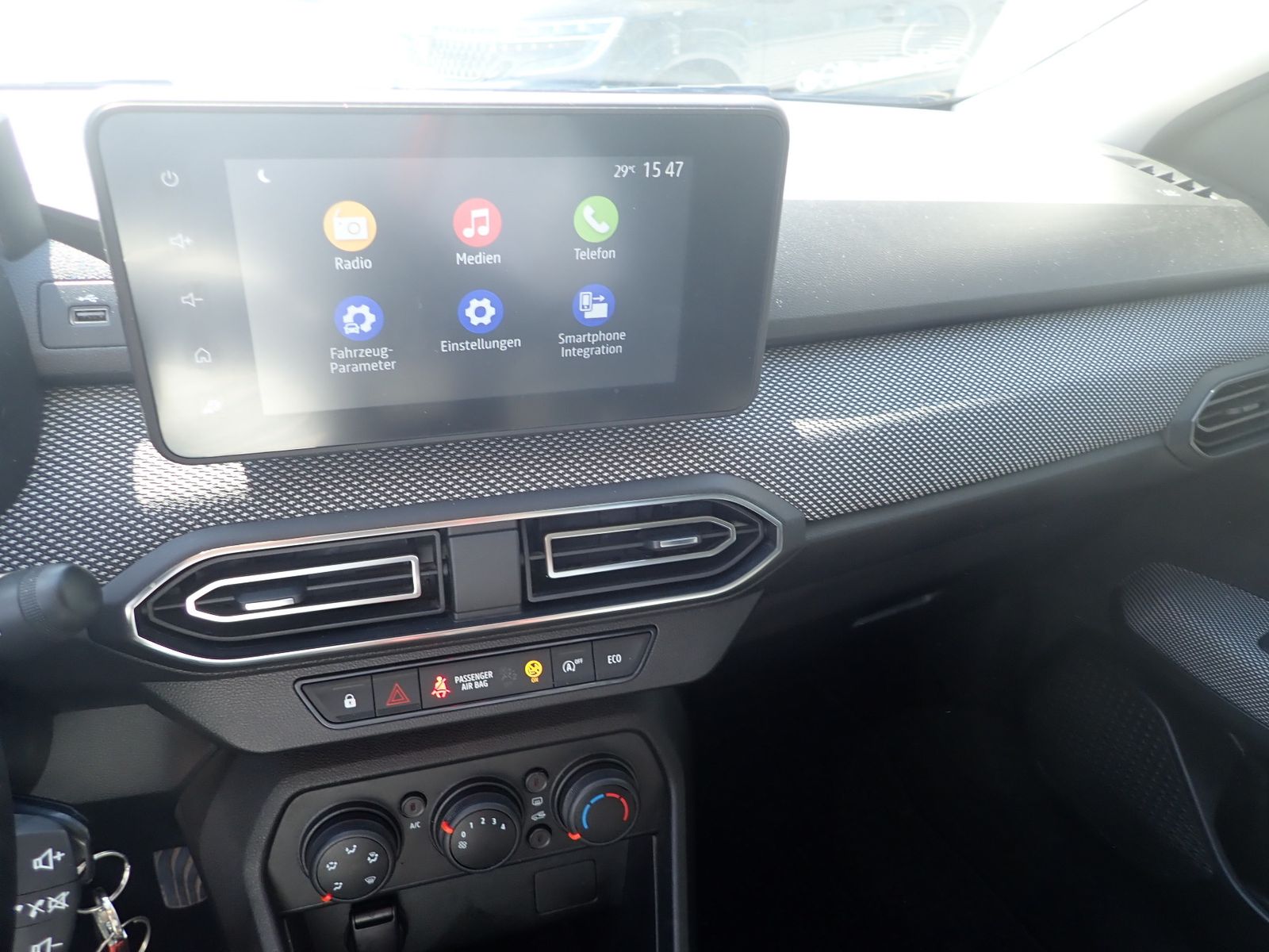 Fahrzeugabbildung Dacia Sandero Comfort TCe 100 LPG, AC,WKR,BC,FH