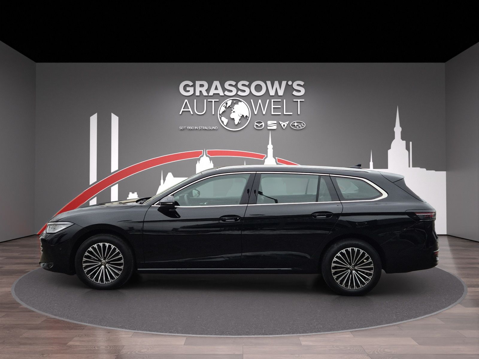 Fahrzeugabbildung Volkswagen Passat Variant 1.5 eTSI  DSG MATRIX/NAV/HEADUP