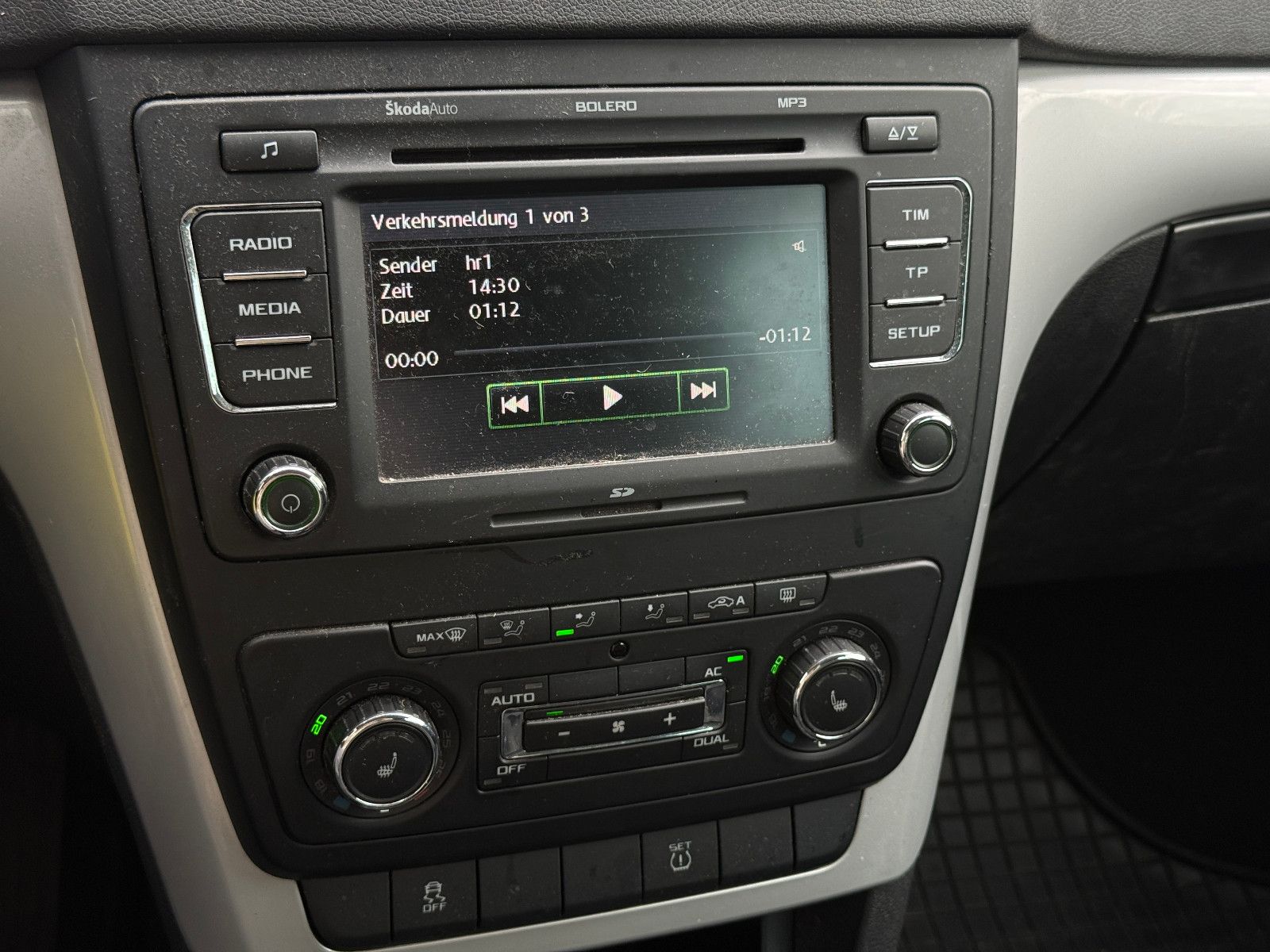 Fahrzeugabbildung SKODA Yeti Ambition Plus Edition AHK SHZ PDC GRA Klima