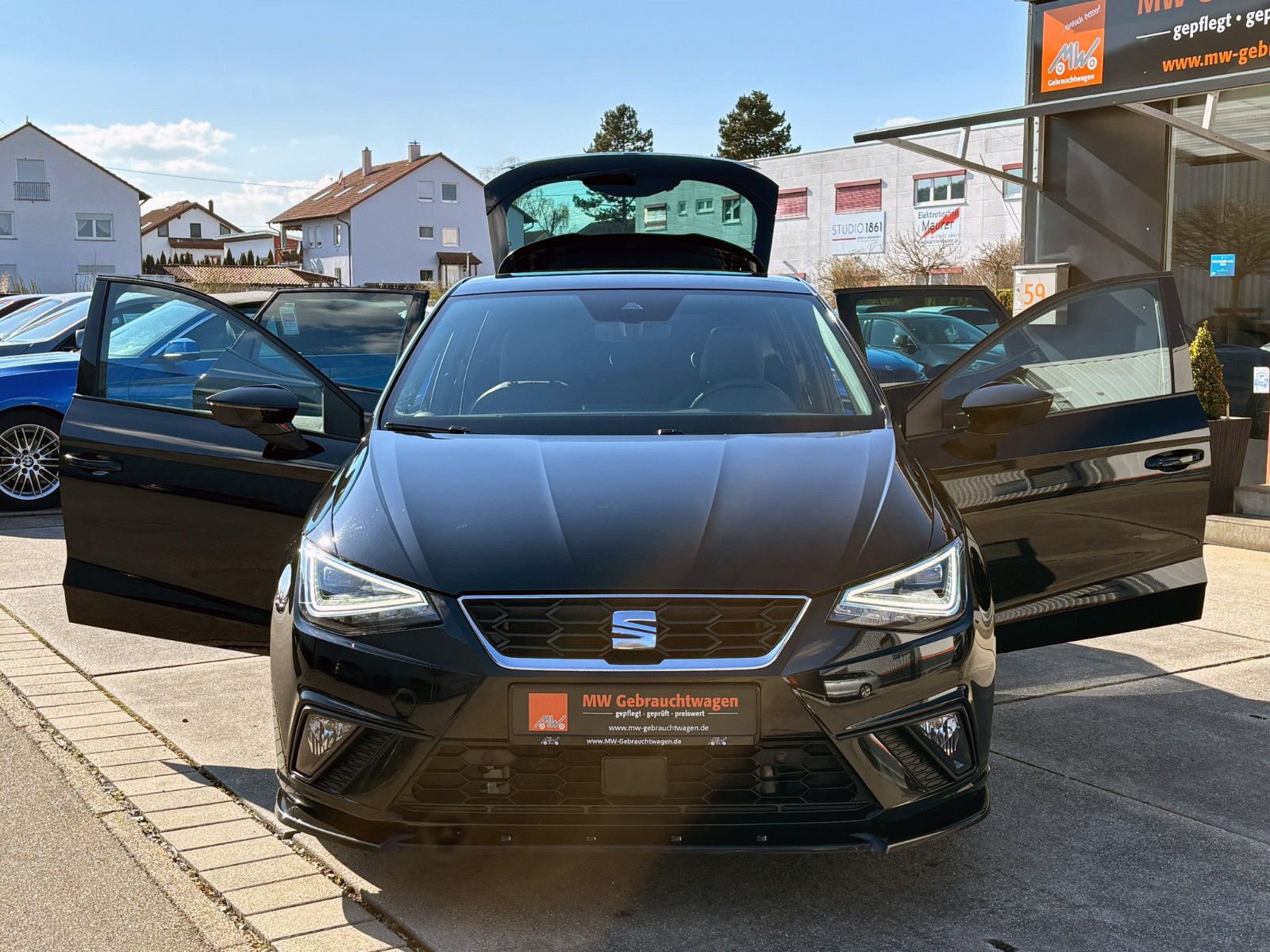 Fahrzeugabbildung SEAT Ibiza FR 1.5TSI DSG BlackEdition ACC LED KAM GSD