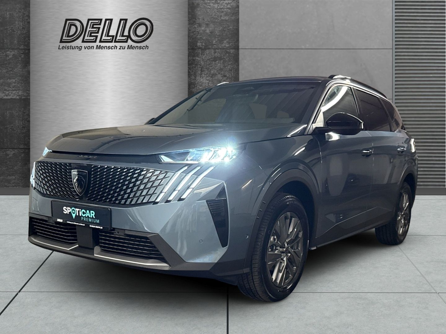 Peugeot 5008 Allure Hybrid 6-AT Panorama-Navigations-Pak
