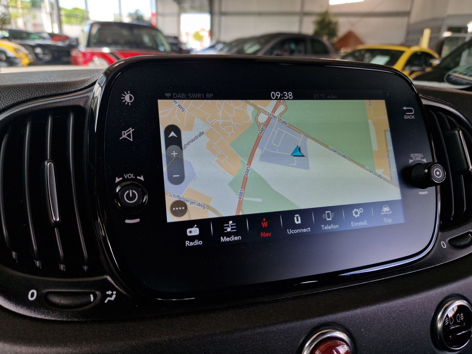 Fahrzeugabbildung Abarth 695C Beats Soundsystem NAVI ALU