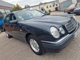 Mercedes-Benz E 240 - Mercedes-Benz E 240 in Bochum