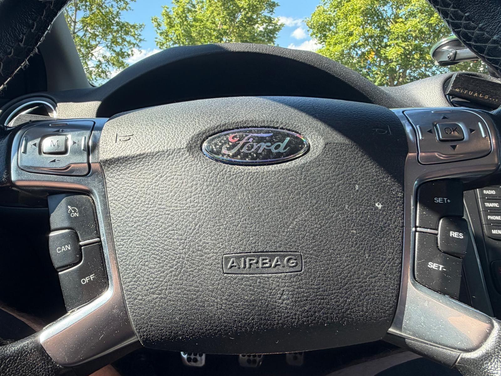 Ford Mondeo 2011 — photo 8