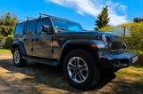 Jeep Wrangler Launch-Paket | RhinoRack | Top-Zustand