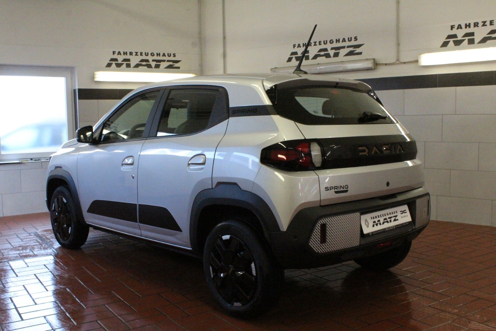 Fahrzeugabbildung Dacia Spring electric 100 Extreme