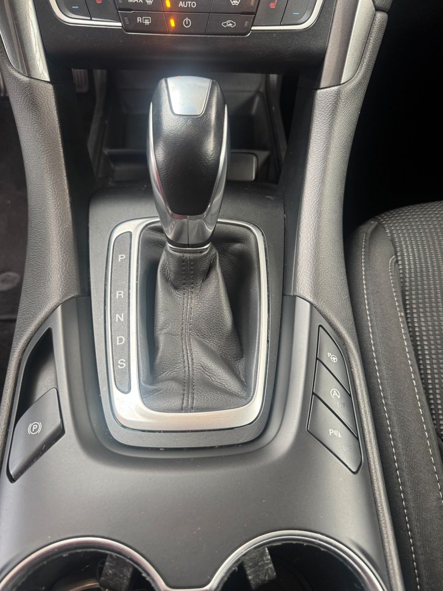 Fahrzeugabbildung Ford Mondeo Turnier Titanium Automatik